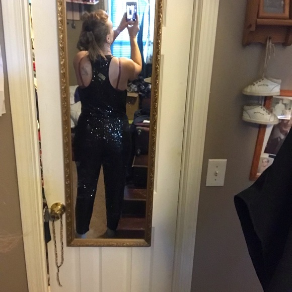 Beautiful sequin full length jumpsuit - Picture 7 of 10